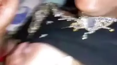 Guy fucks fatty Desi woman's cunt in the XXX low-quality MMS video