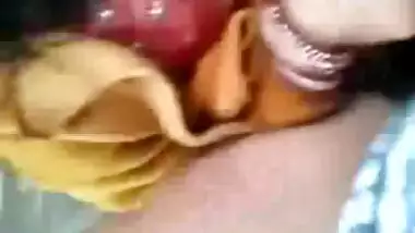 Northindian hot Girl's hairy Pussy fucked by BF in CAR