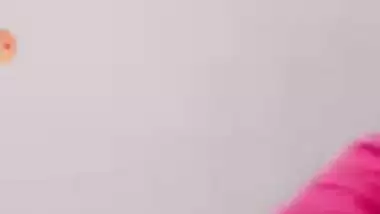 XXX surprises always wait for the lover when he calls the Desi babe