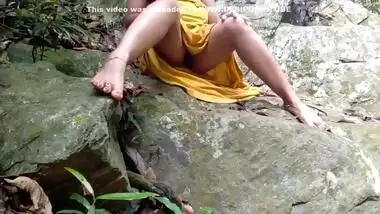 Mom Risky Outdoor Fucked By Stranger During Bath In River Public Sex