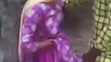 Desi college girl caught outdoor sensual fuck, leak mms video