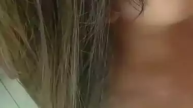 Indian xxx MMS of a sexy girl taking cum on her face
