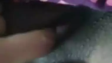 Desi Girl Showing her Boobs and Pussy