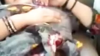 Horny XXX wife exposes sweet pussy in backseat of the Desi driver