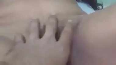 Desi horny aunty fingered hard