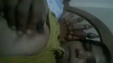 Telugu wife boobs selfie MMS video – Andhra nude show