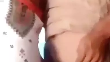 Pathan fucks his neighbor’s wife in Pakistani sex MMS