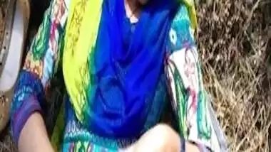 Kashmir ki girl leak mms