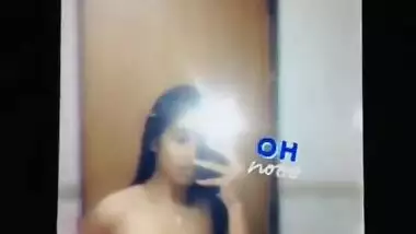 Bangladeshi Sexy Girl Showing