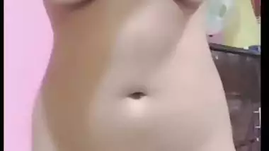 Young Bengali viral girl naked show for boyfriend