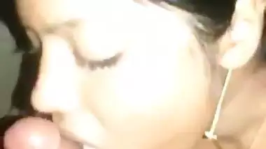 Honeymoon cock sucking video of local desi couple