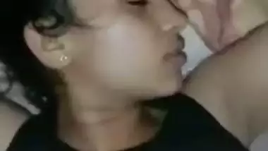 Sweet Desi babe enjoys hardcore XXX coupling for the amateur camera