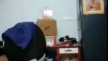 Indian Hot young college girl nude show