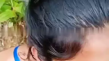 Outdoor HD desi porn of a sexy girl fucking in bushes