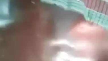 Desi aunty dressing up