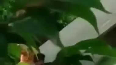 Outdoor Desi mms clip of teen in sari caught having sex with lover