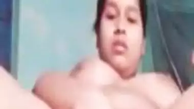 Cute Big Boobs Desi Babe Fingering