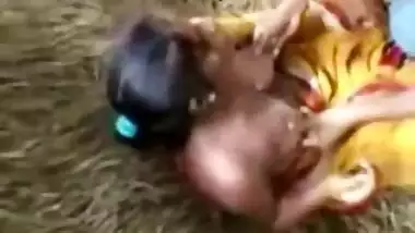 Village Aunty Boobs - Movies.