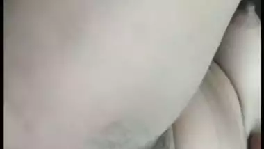 Desi girl in solo XXX show for men who pay to watch this MMS video