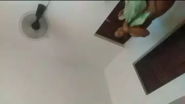 Mallu wife after bath nude before lover at home