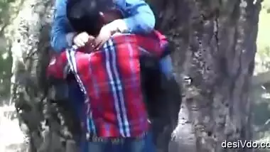 Desi girl outdoor fucking