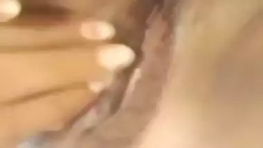 Cute Indian XXX teen showing her sweet boobs and pussy on cam