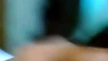 Beautiful girl making a desi xxx video for the first time with her lover