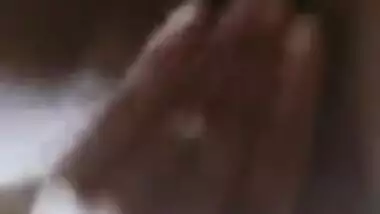 Desi wife makes a close-up XXX video for her husband and becomes MMS