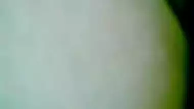 Indian sex video HD of a naughty teen enjoying a home sex session