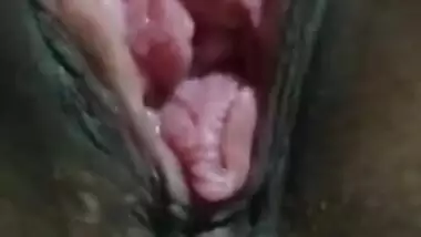 Desi bhbai show her big pussy