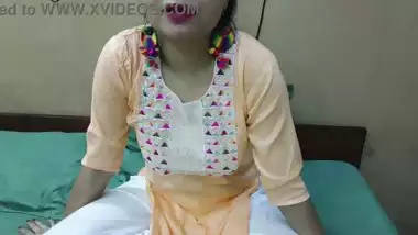 Indian stepmom fucking stepson 2025 young step mom with hindi audio new porn video
