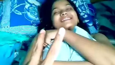 Desi xvideo of a shy bhabhi enjoying a nice home sex session