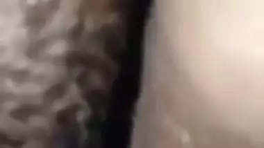 Pervert records his desi sex video with his friend’s wife