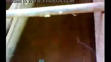Hindisex movie scene of a desi pair enjoying outdoor sex in their new house