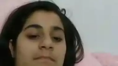 Indian girl pulls T-shirt up to expose her XXX titties and nipples