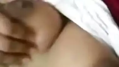 Today Exclusive- Super Sexy Look Desi Girl Showing Her Boobs To Lover On Video Call