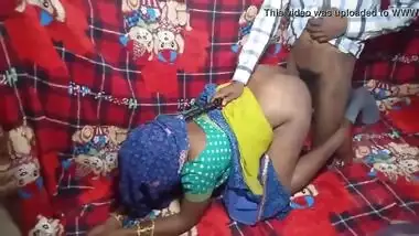 Desi guy sticks his XXX penis into his wife's twat for the camera