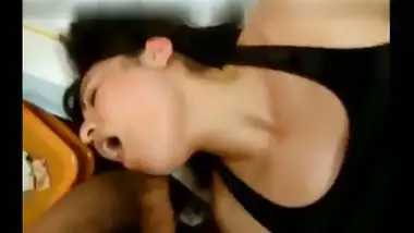 Drunk girl’s Hindi sexy bf with her BF in a hotel room