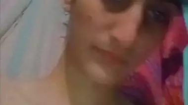 Slim desi horny girl fingering pussy viral nude