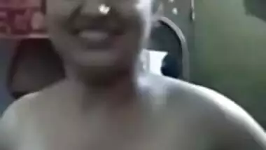 Guy jerks off to Desi sex wife stripping and taking XXX parts to light