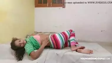 Indian Cousin sister In Jegging Rubbing Her wet Pussy Asking Her Cousin Brother To Fuck Her