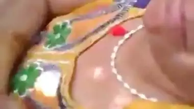 Gaon ki randi outdoor fucking – Threesome desi sex