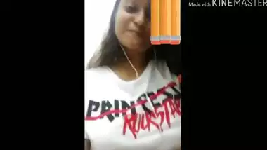 Hot desi GF showing yummy boobs